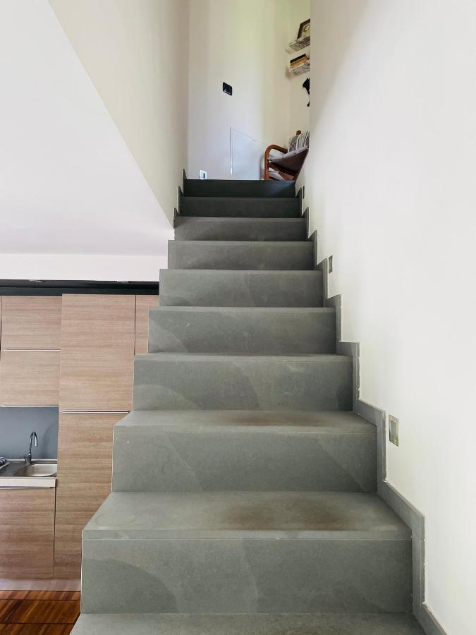 My Humble House -Appartamento In Villa Con Vista Lago Oggiono Екстериор снимка